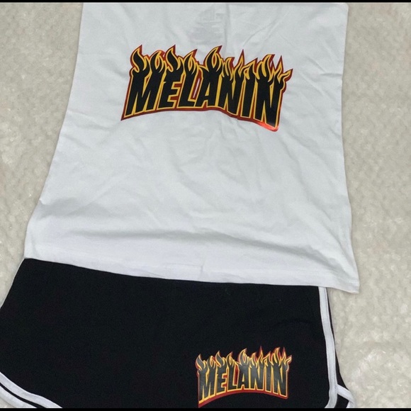 Short Set - Picture 6 of 8